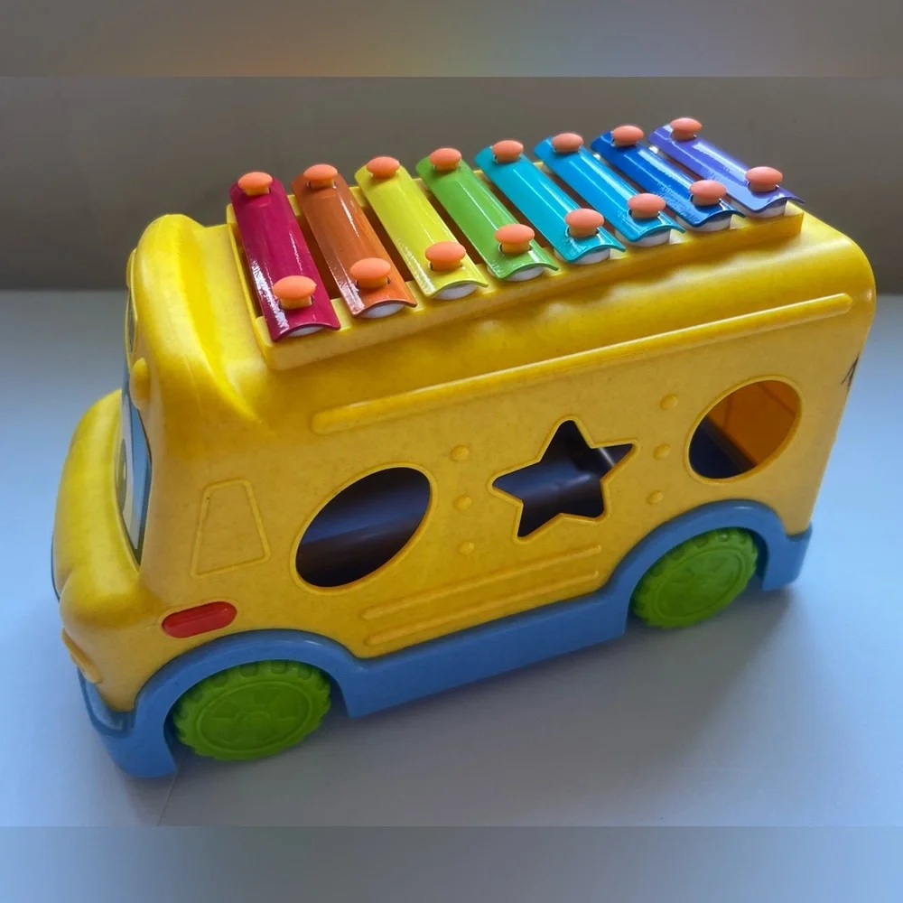 Roo Crew: Xylophone School Bus.